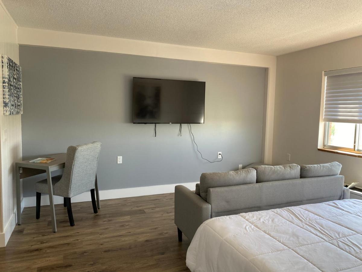 Innovative Studio Apartment Gadsden Exterior photo